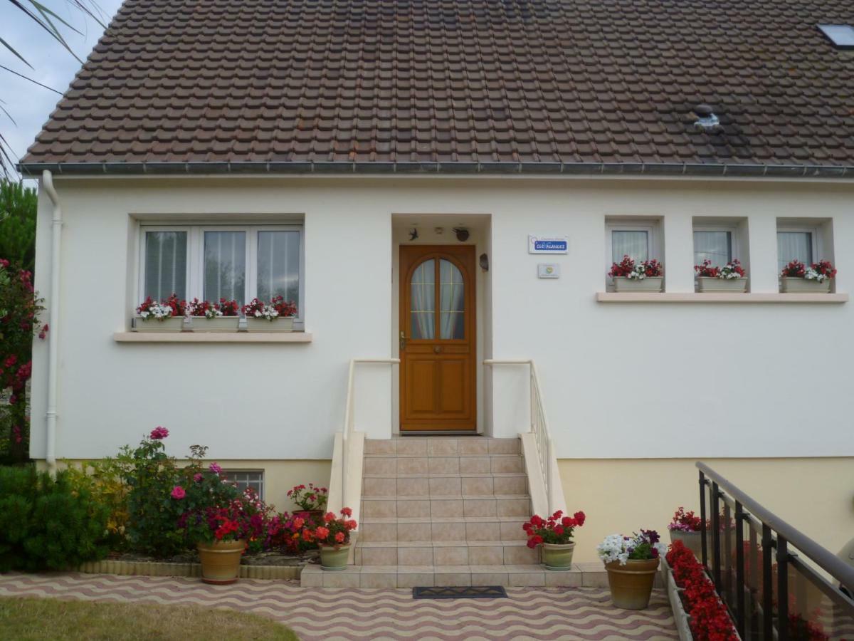L 'Olivier Courseulles-sur-Mer Exterior photo